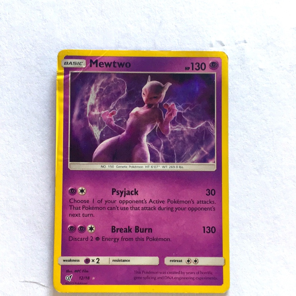 Mewtwo Pokémon Card *comes in case*